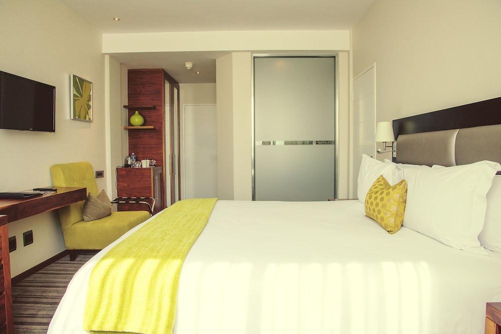 Premier Hotel Midrand Bagian luar foto