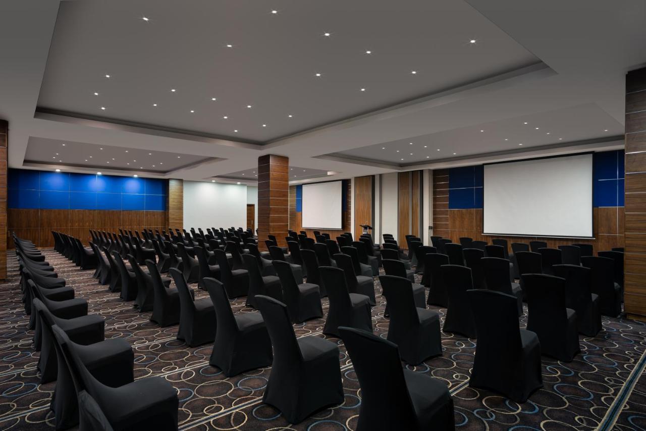 Premier Hotel Midrand Bagian luar foto