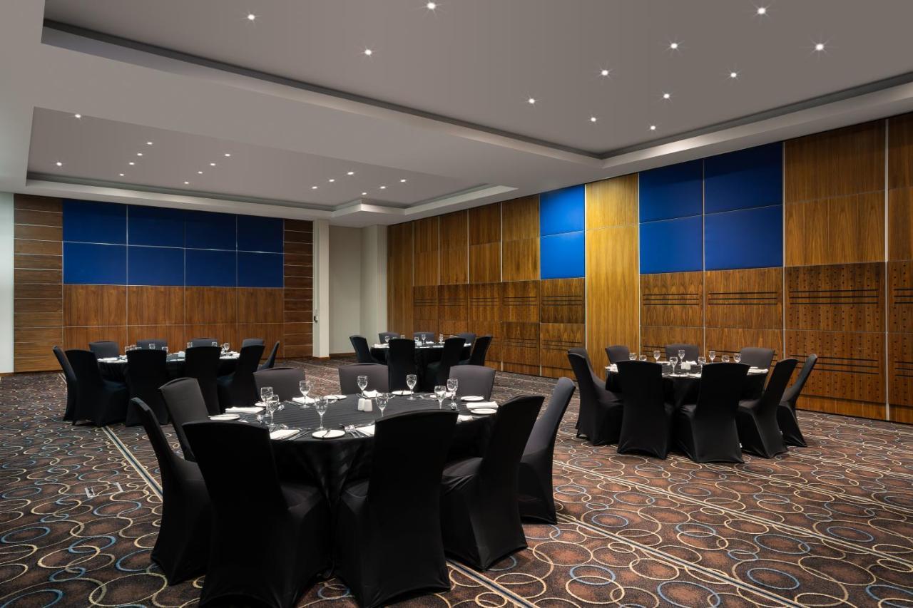 Premier Hotel Midrand Bagian luar foto