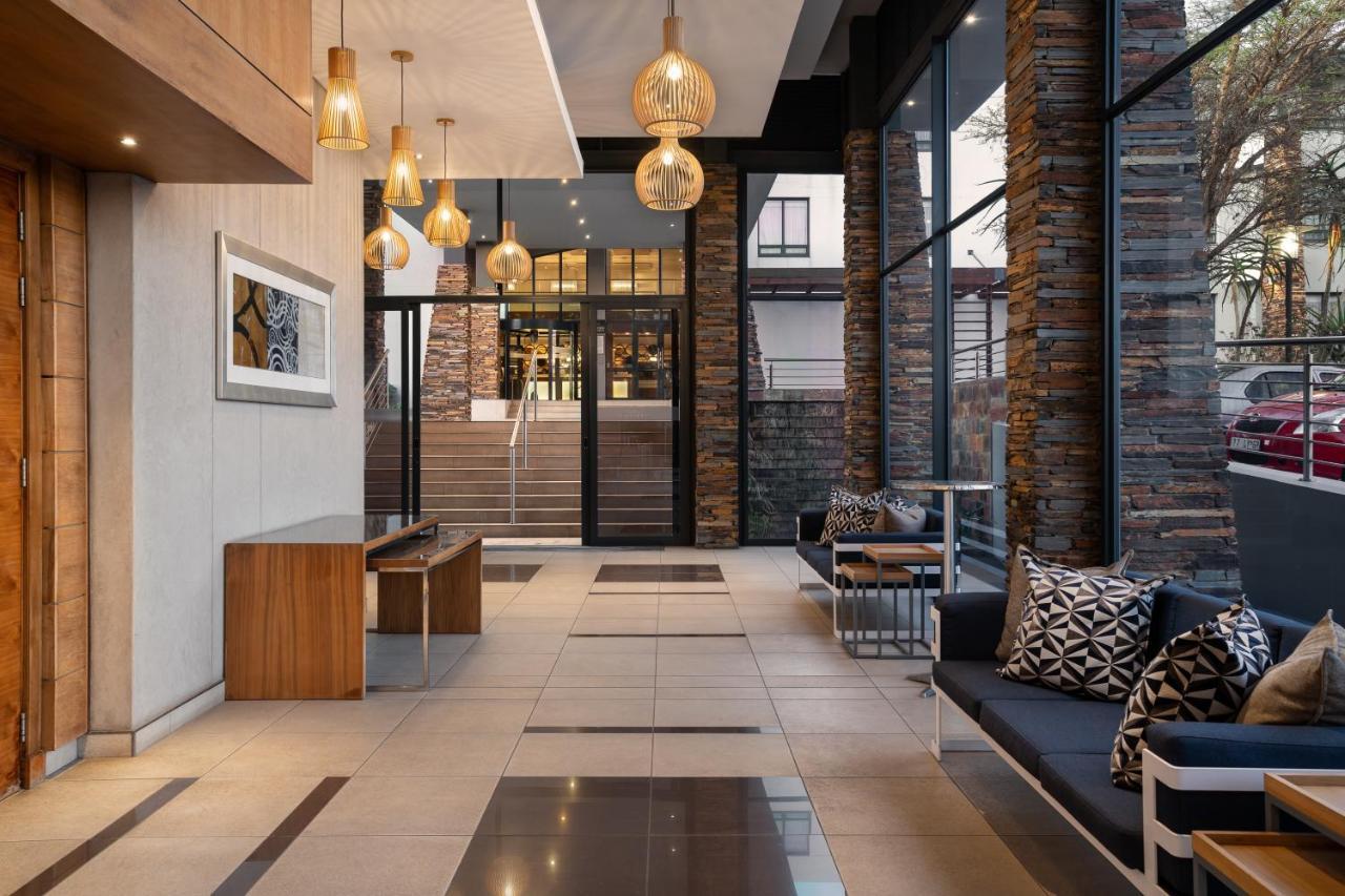 Premier Hotel Midrand Bagian luar foto