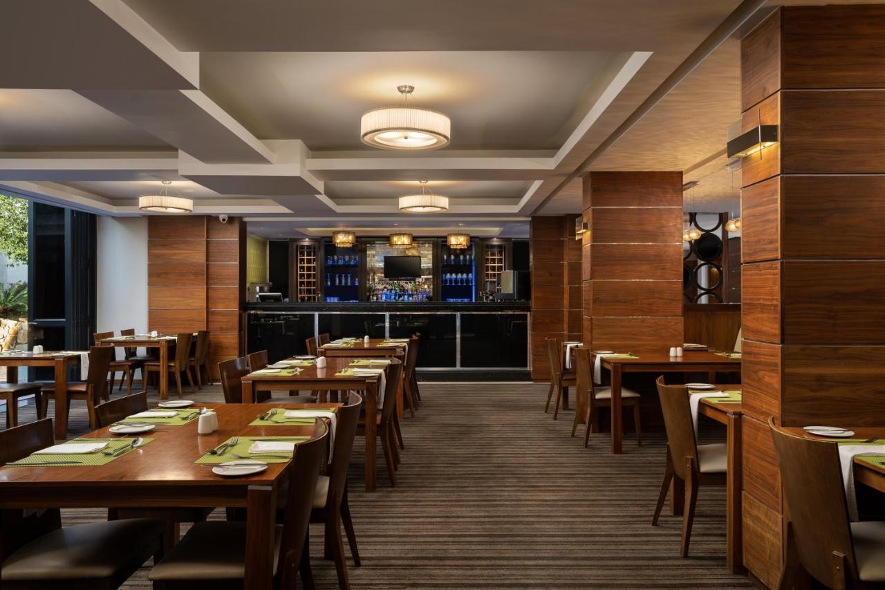 Premier Hotel Midrand Bagian luar foto