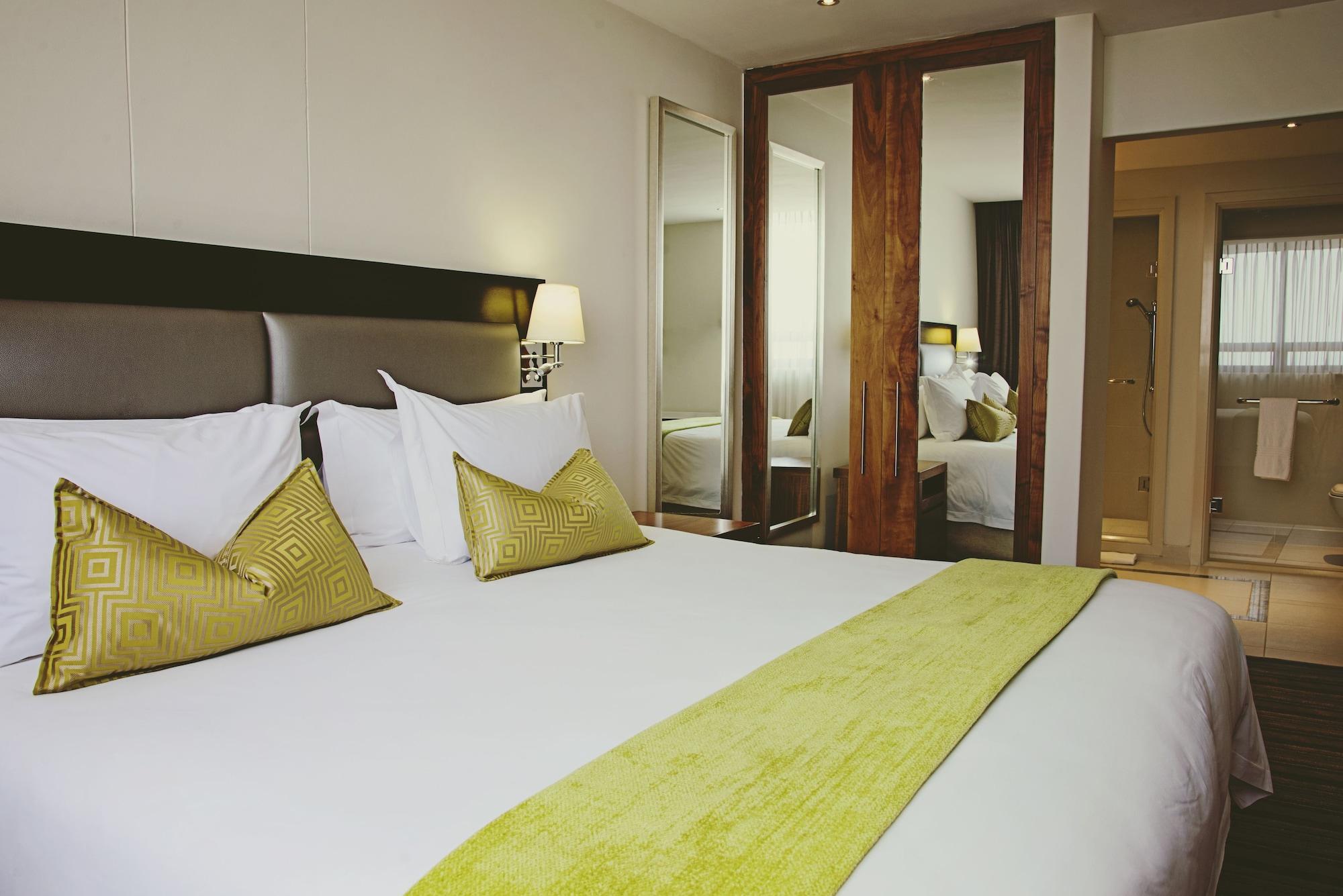 Premier Hotel Midrand Bagian luar foto