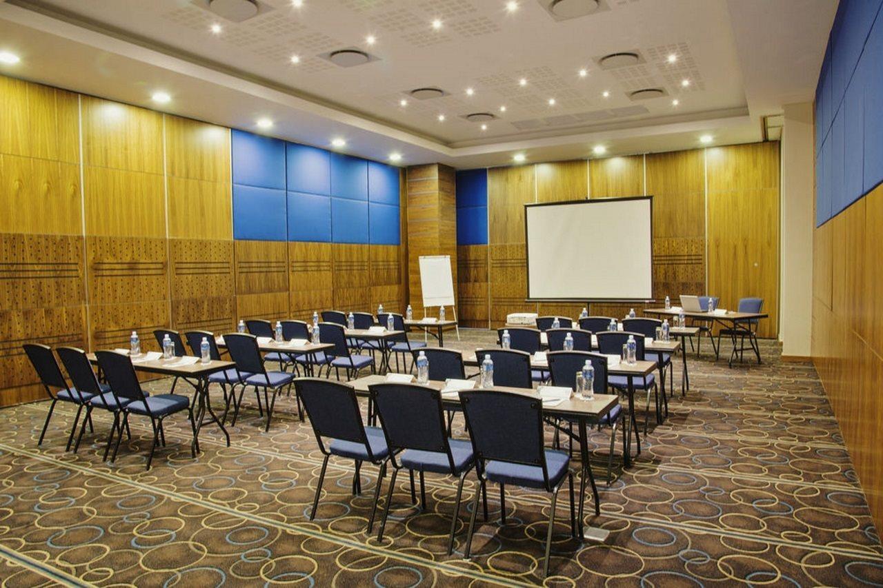 Premier Hotel Midrand Bagian luar foto