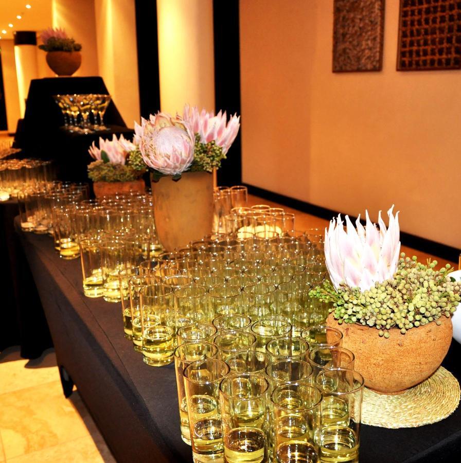 Premier Hotel Midrand Bagian luar foto